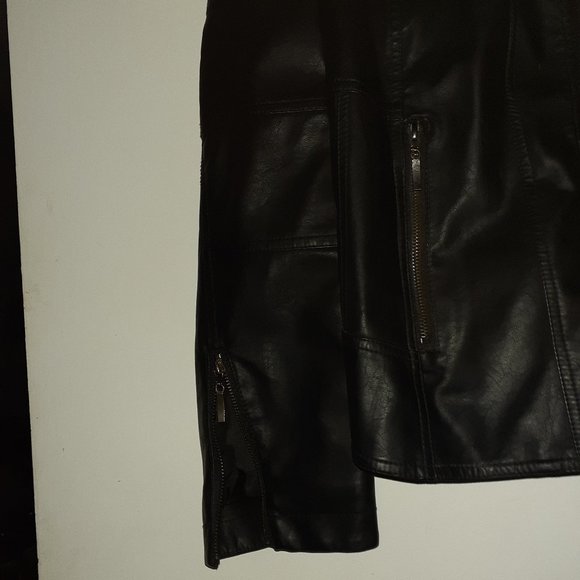 Max Studio/Max Jeans - Picture 3 of 11